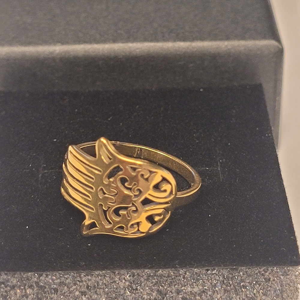 Gold Traditional ring